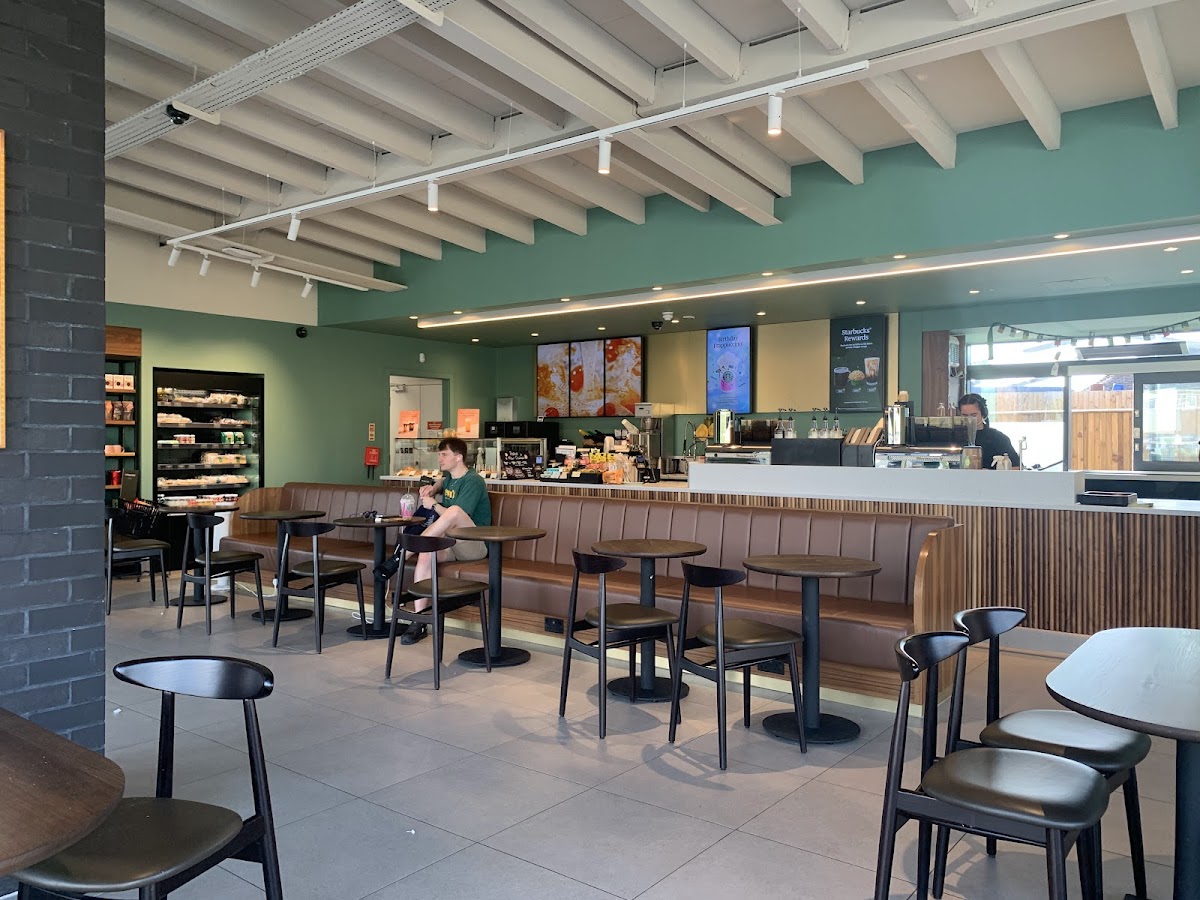 Starbucks Aylesbury DT - Photo 6