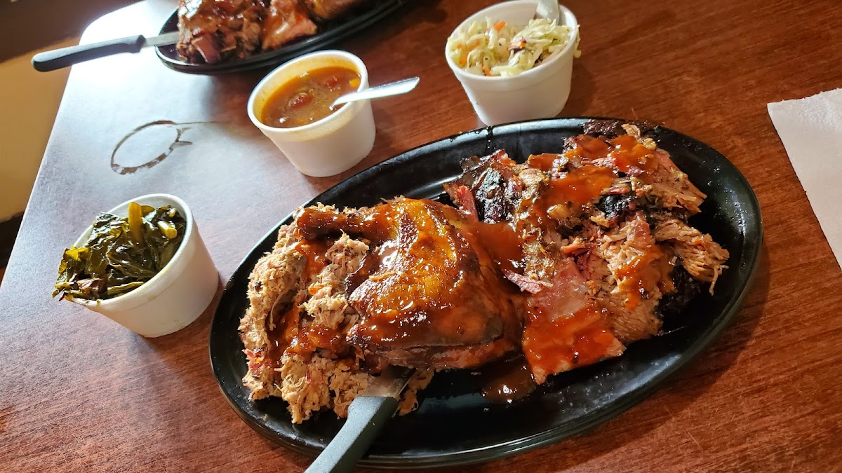 Brother's BBQ - Photo 1