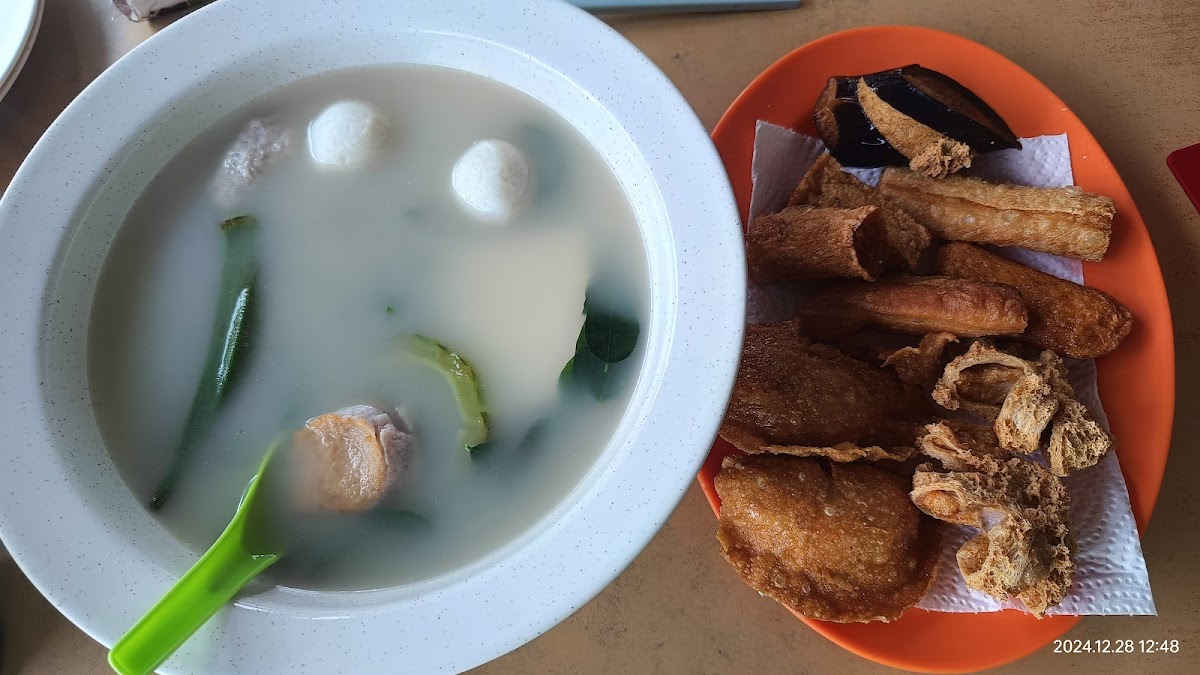 Restoran Kampung Yong Tau Fu - Photo 4