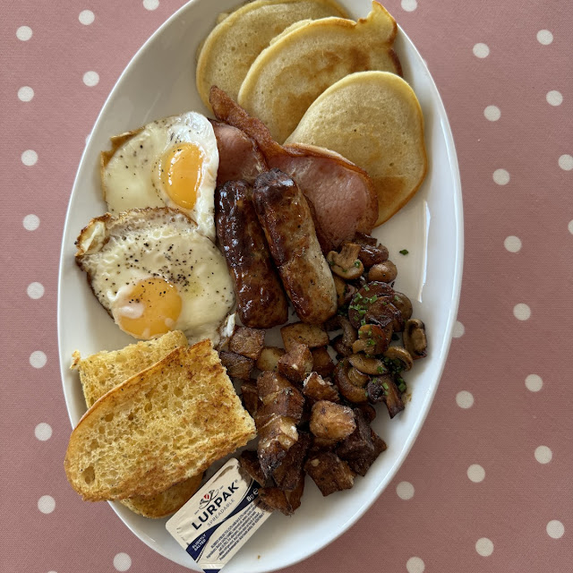 English Breakfast