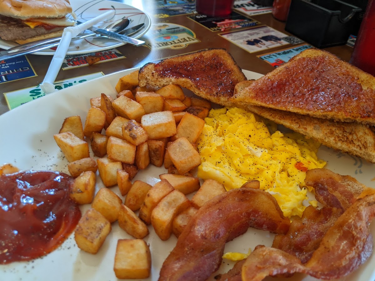 Kelley's Family Restaurant - Photo 1