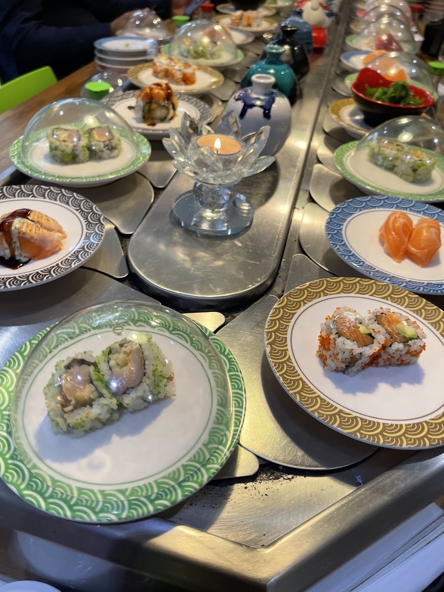 Yazu Sushi - Photo 3