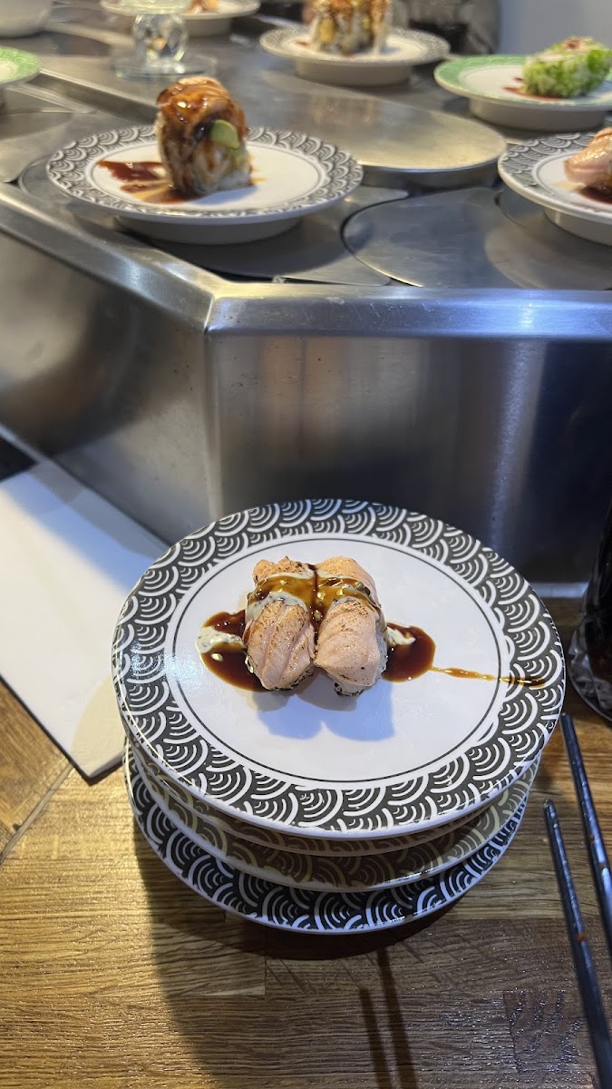 Yazu Sushi - Photo 7