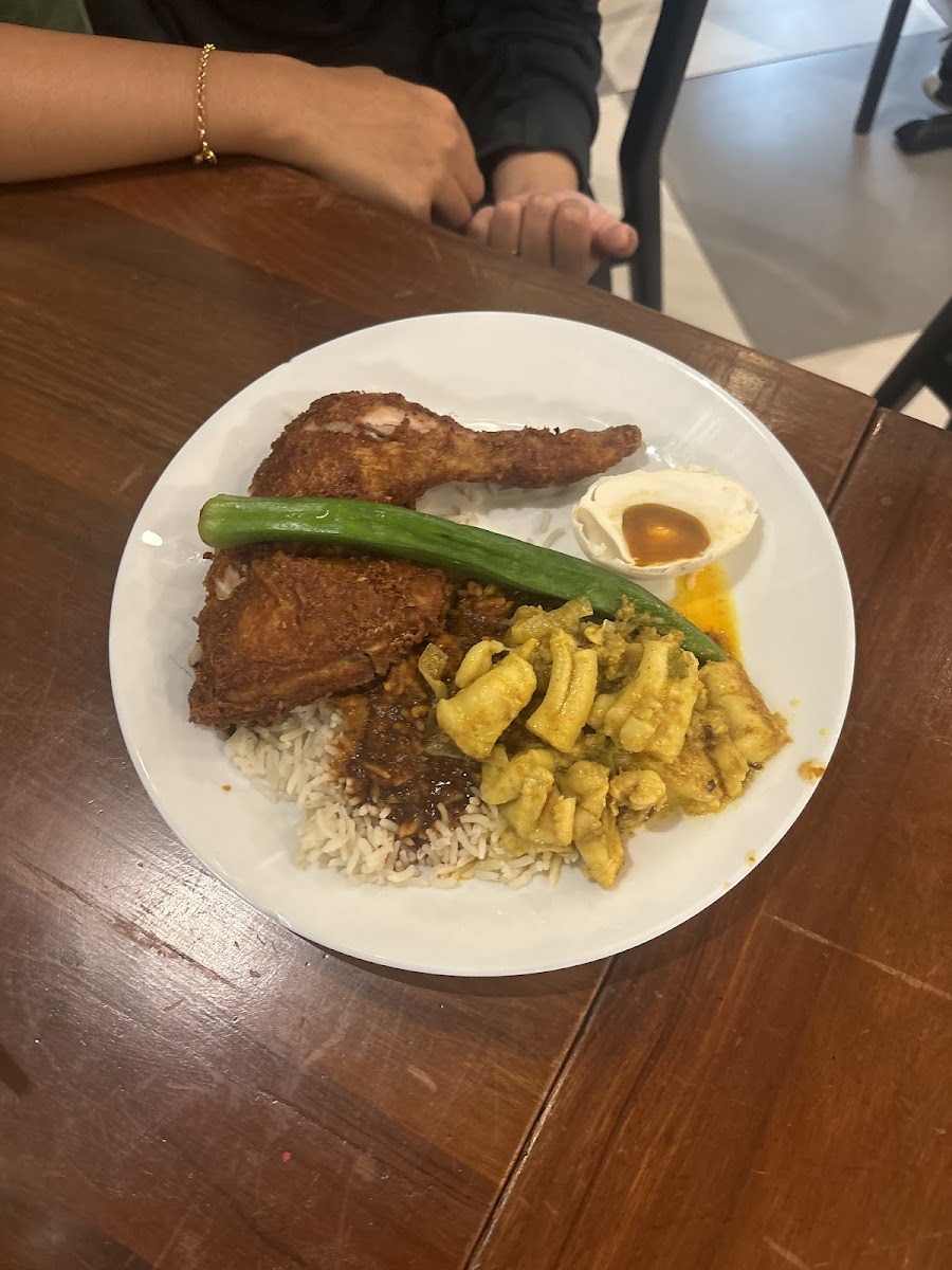 Nasi Kandar Utara Lunchbear TTDI - Photo 8