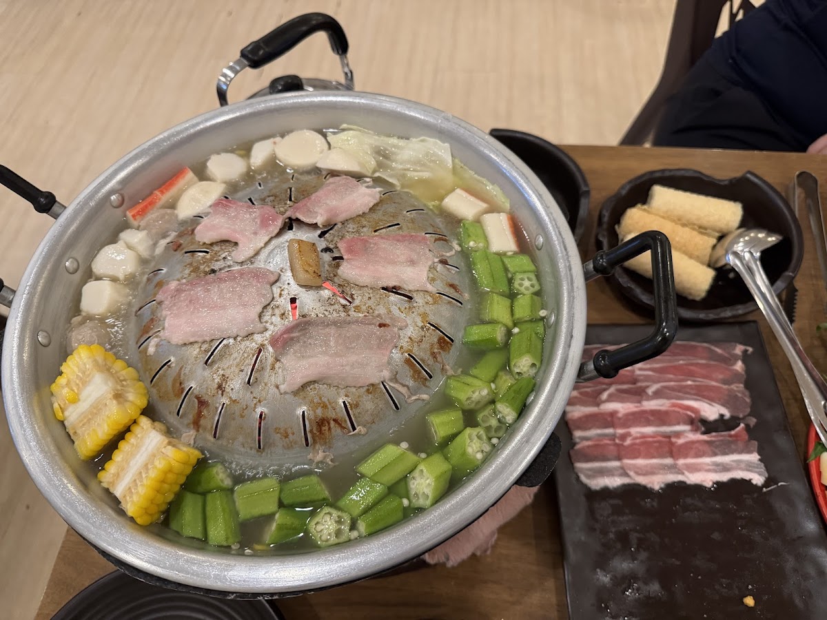 Tem Xim Charcoal Mookata - Photo 3