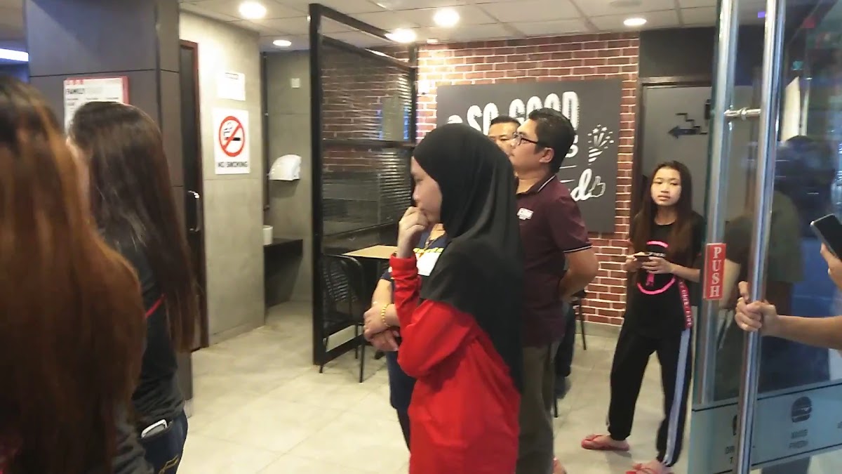 KFC Sibu Jaya - Photo 1