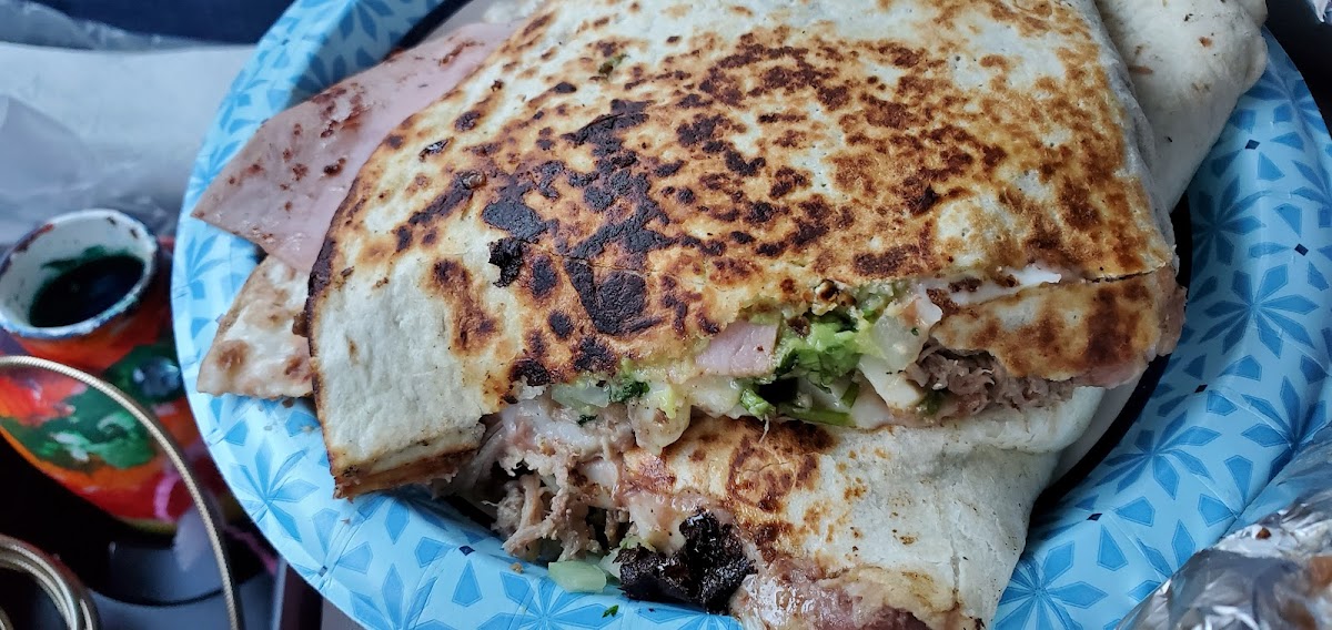 Sara's Food Truck