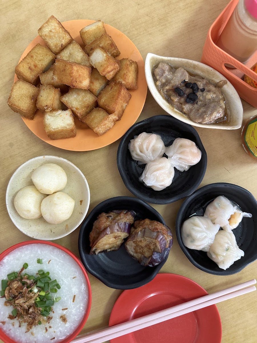Restoran Kak Kak 佳佳点心茶楼 - Photo 6