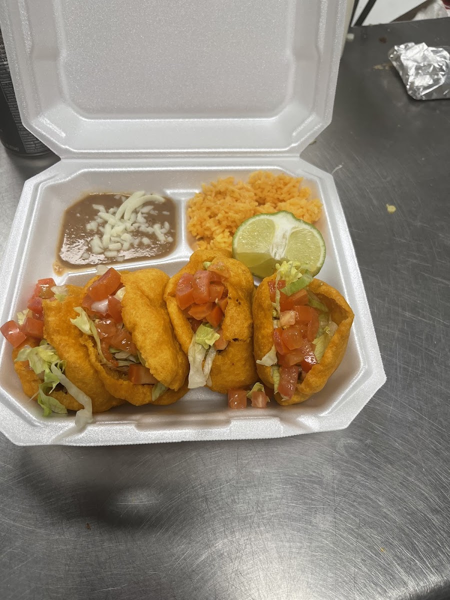 Taquería Alexander - Photo 1