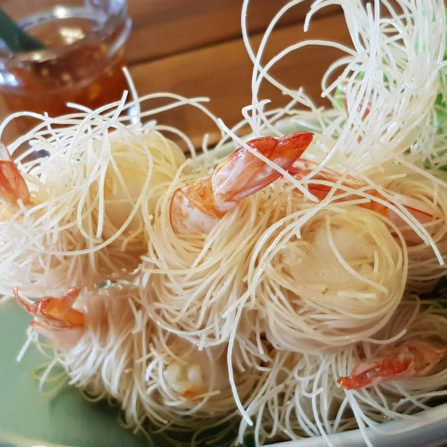 Deep Fried Prawns Wrapped with Vermicelli