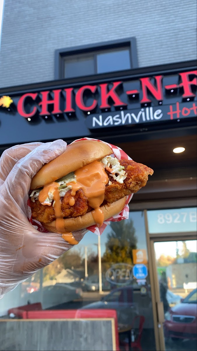 Chick N Flames