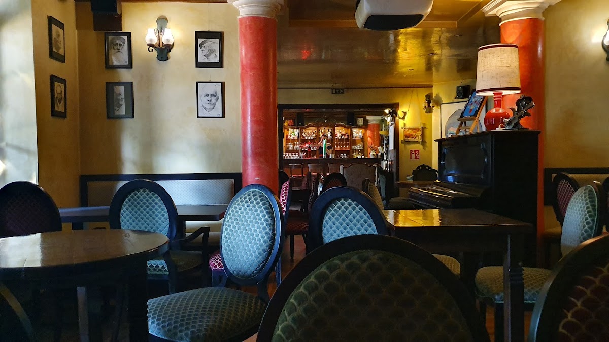 Boeme Cafe - Photo 3