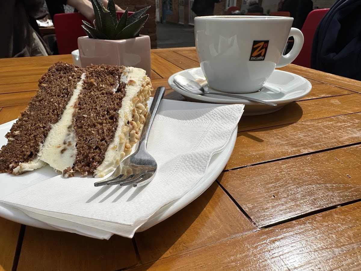 Alfresco Caffe - Photo 4
