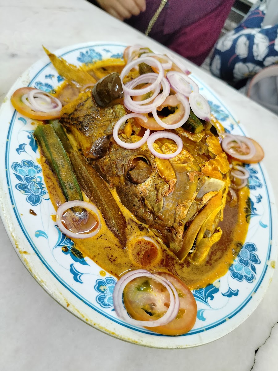 Kari Kepala Ikan Salim Restaurant - Photo 4