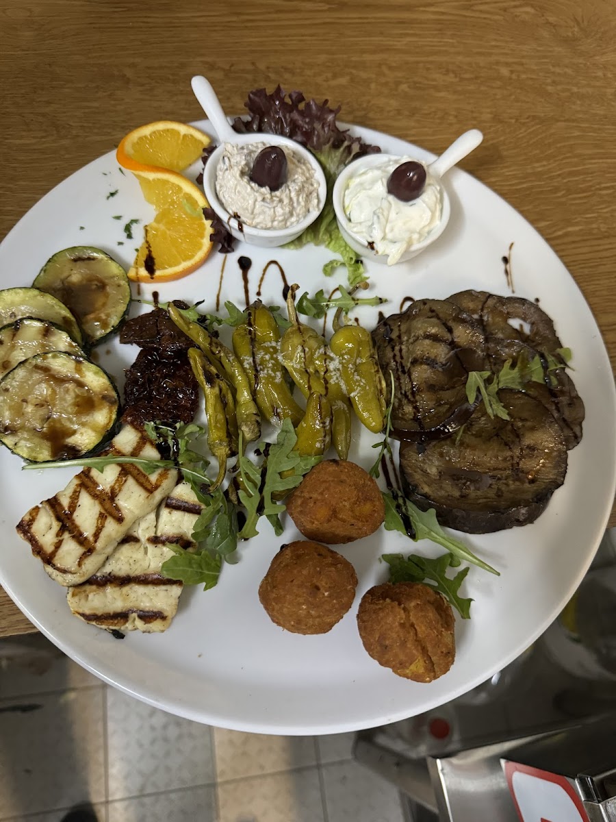 Ohana Artern -griechisches Restaurant - Photo 1