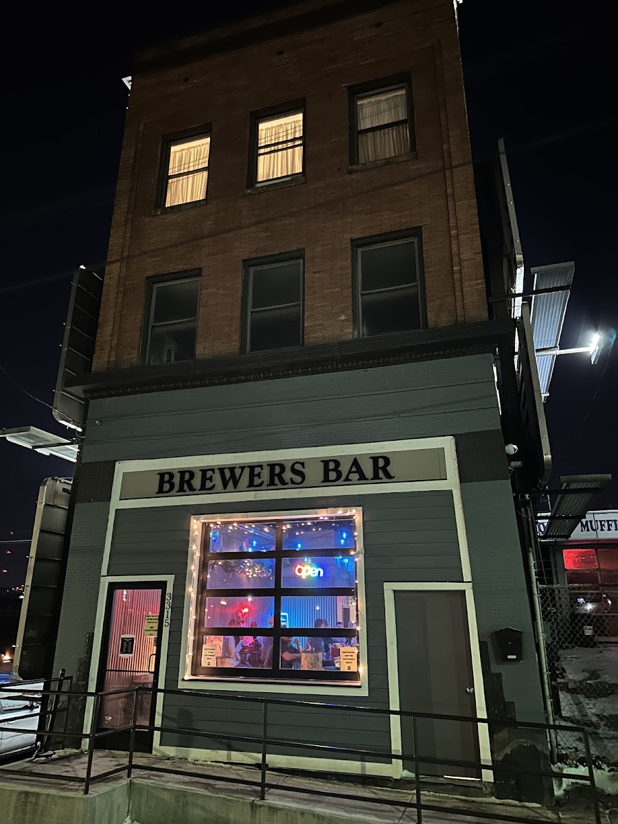 The Brewer's Bar - Photo 2