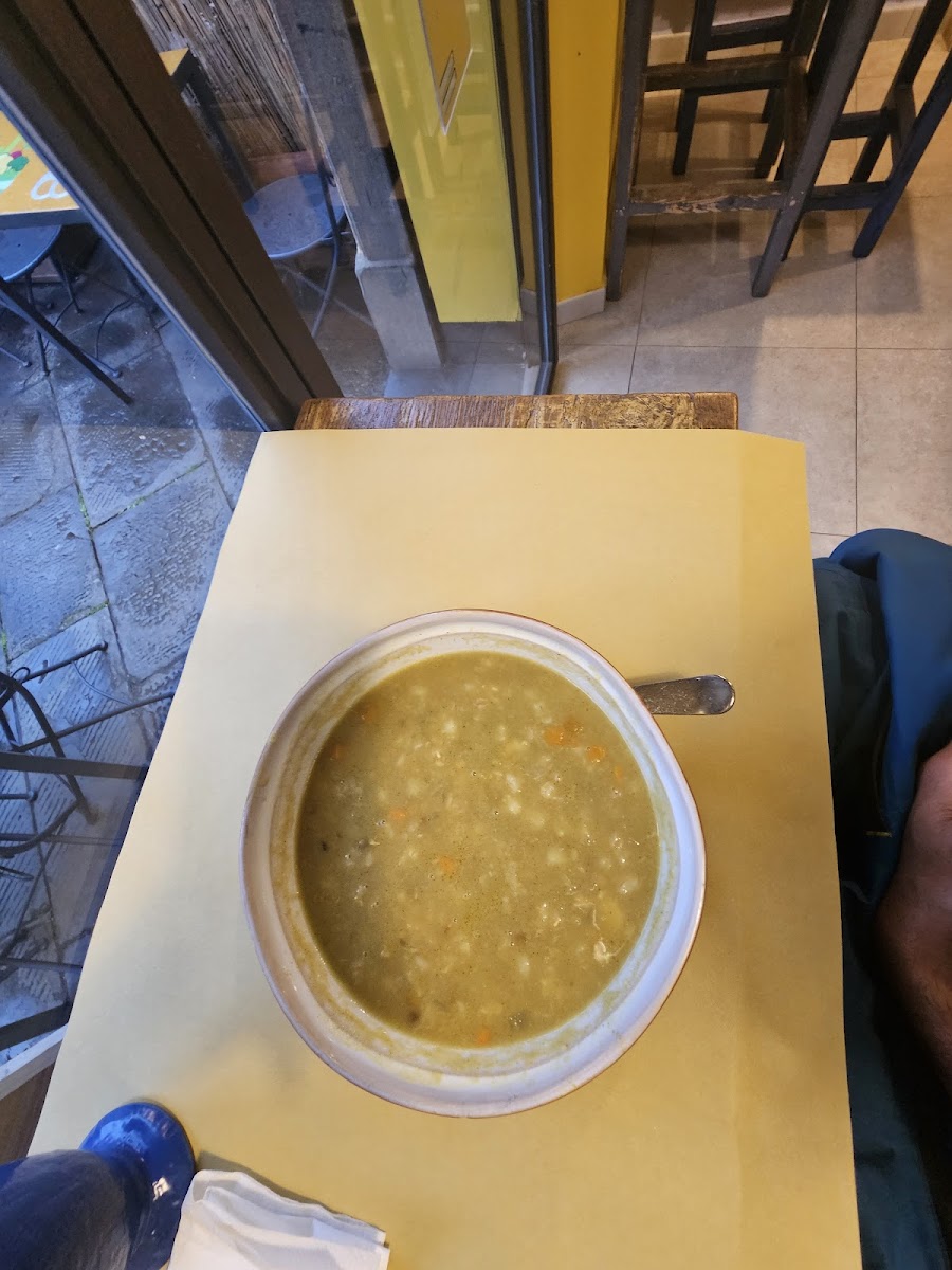 Soup in Town Piazza San Giusto 6 - Photo 9