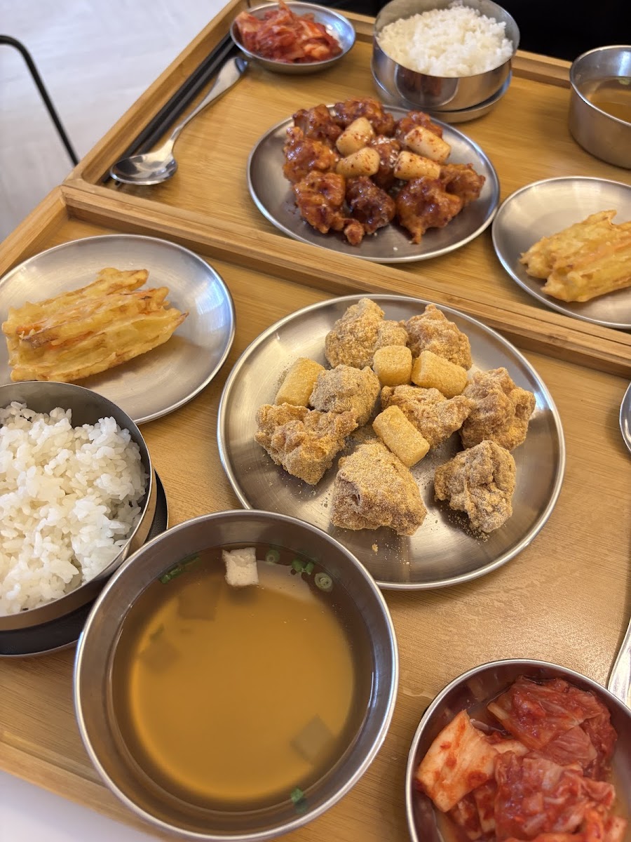 Bang Ga Bang Ga • Korean Restaurant - Photo 3