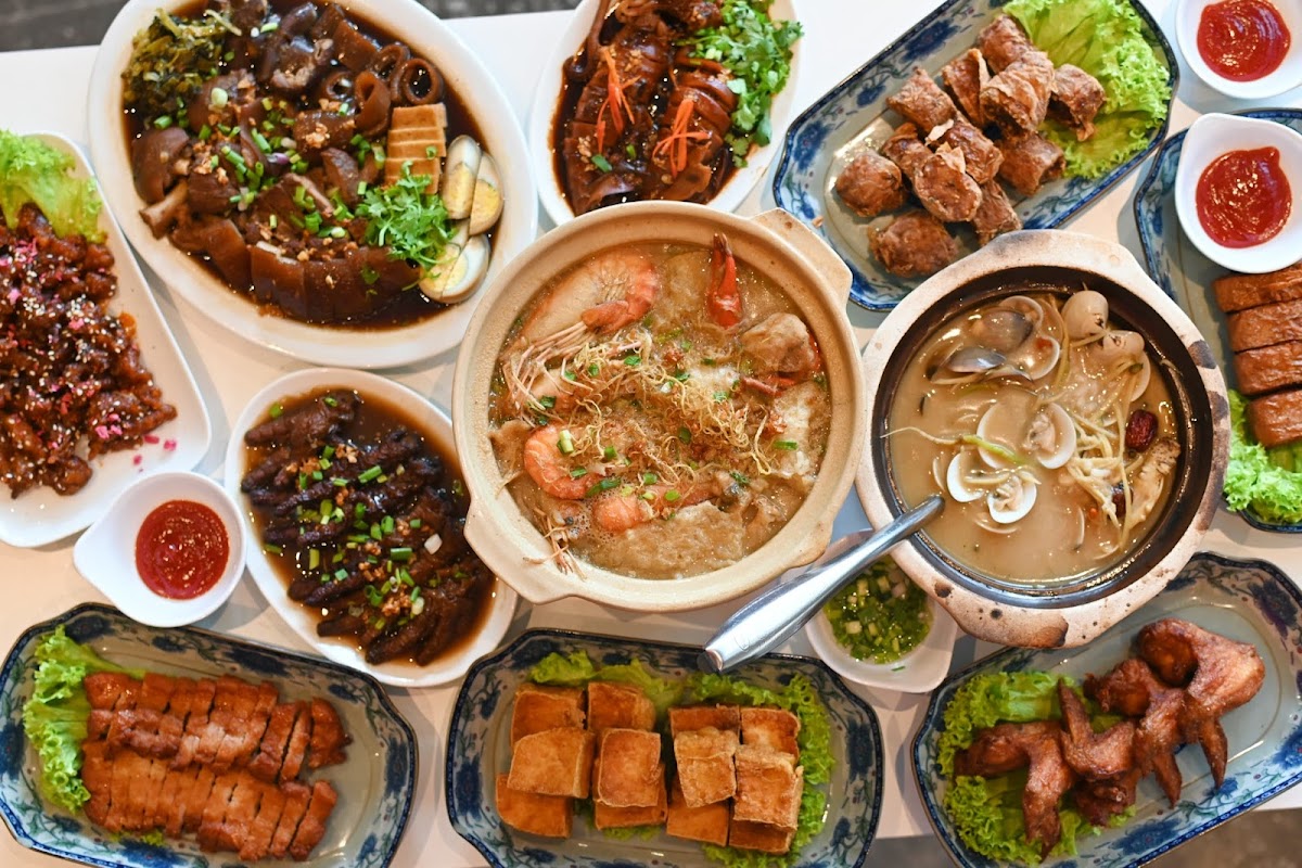 LaoChu Heritage Restaurant - Photo 2