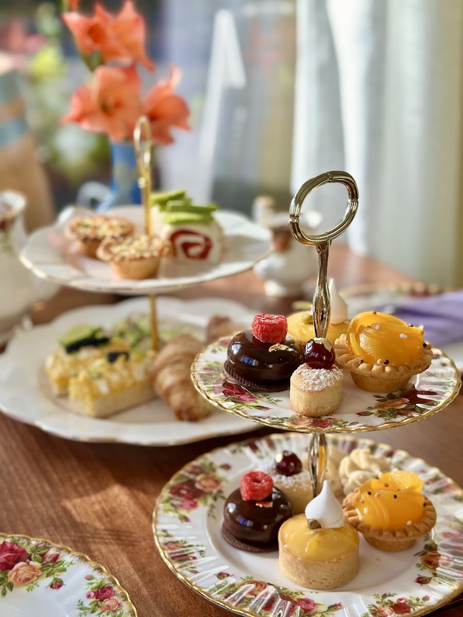 Liv Cafe and Bistro - Photo 4