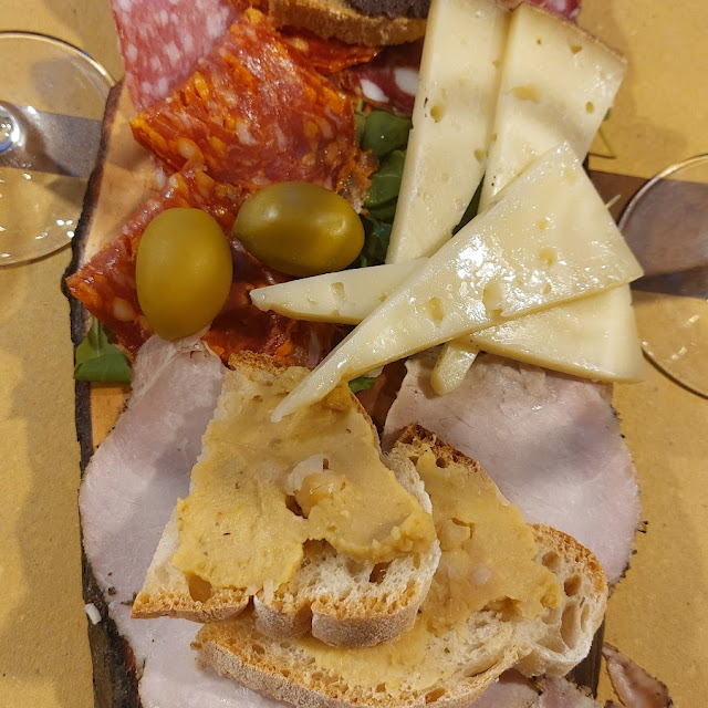 Tagliere Il Salumiere E Tagliere Er Tajere
