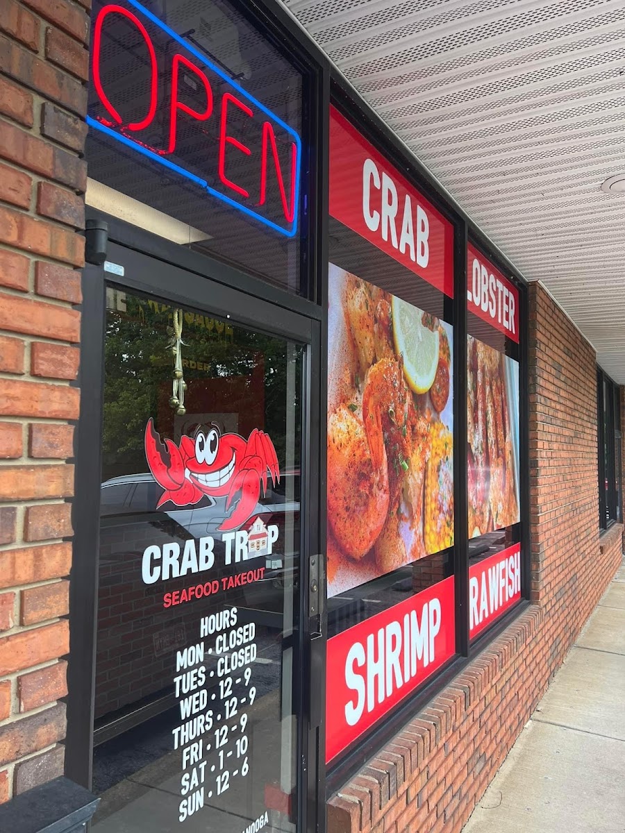 Crab Trap Seafood Takeout - Photo 5