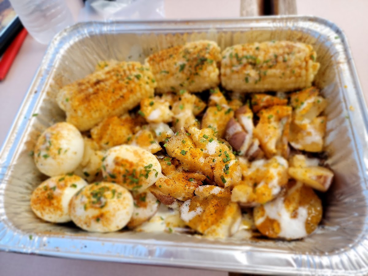 Crab Trap Seafood Takeout - Photo 6