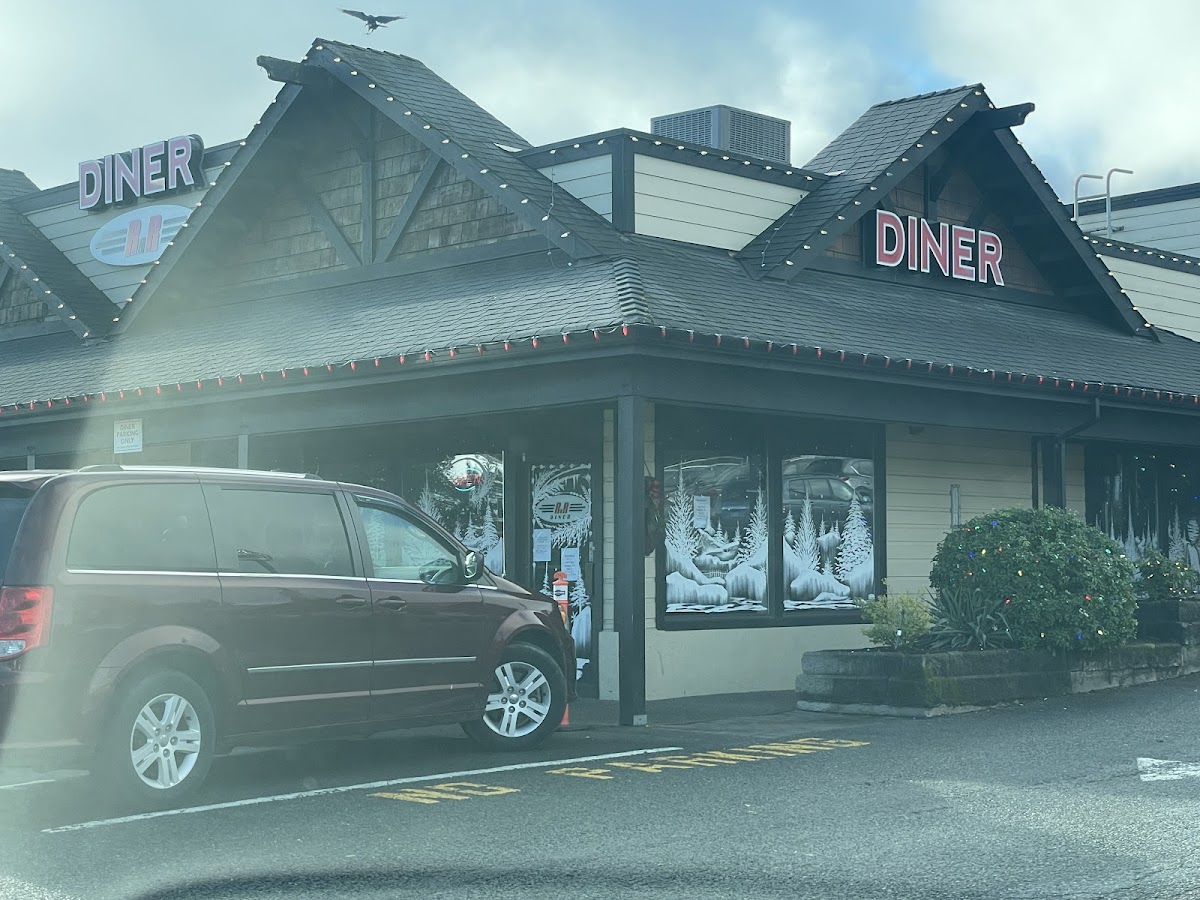 RNR Diner - Photo 7