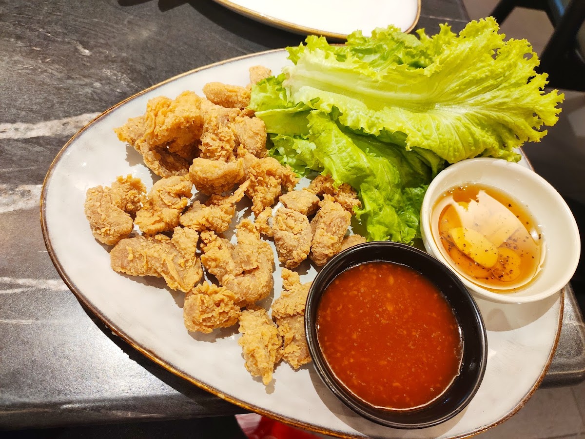 Pat & Pat Restaurant - Photo 7