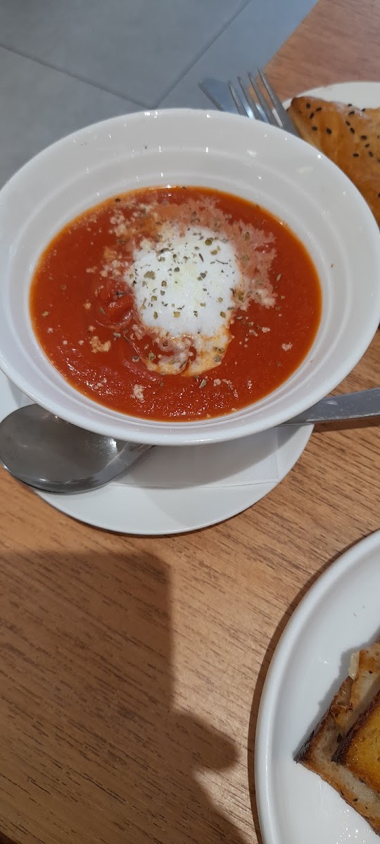 W Cafe & Dining - Photo 8