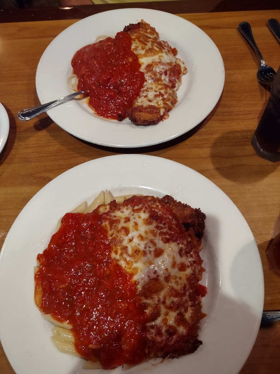 Amici's Italian Restaurant & Pizzeria - Photo 6