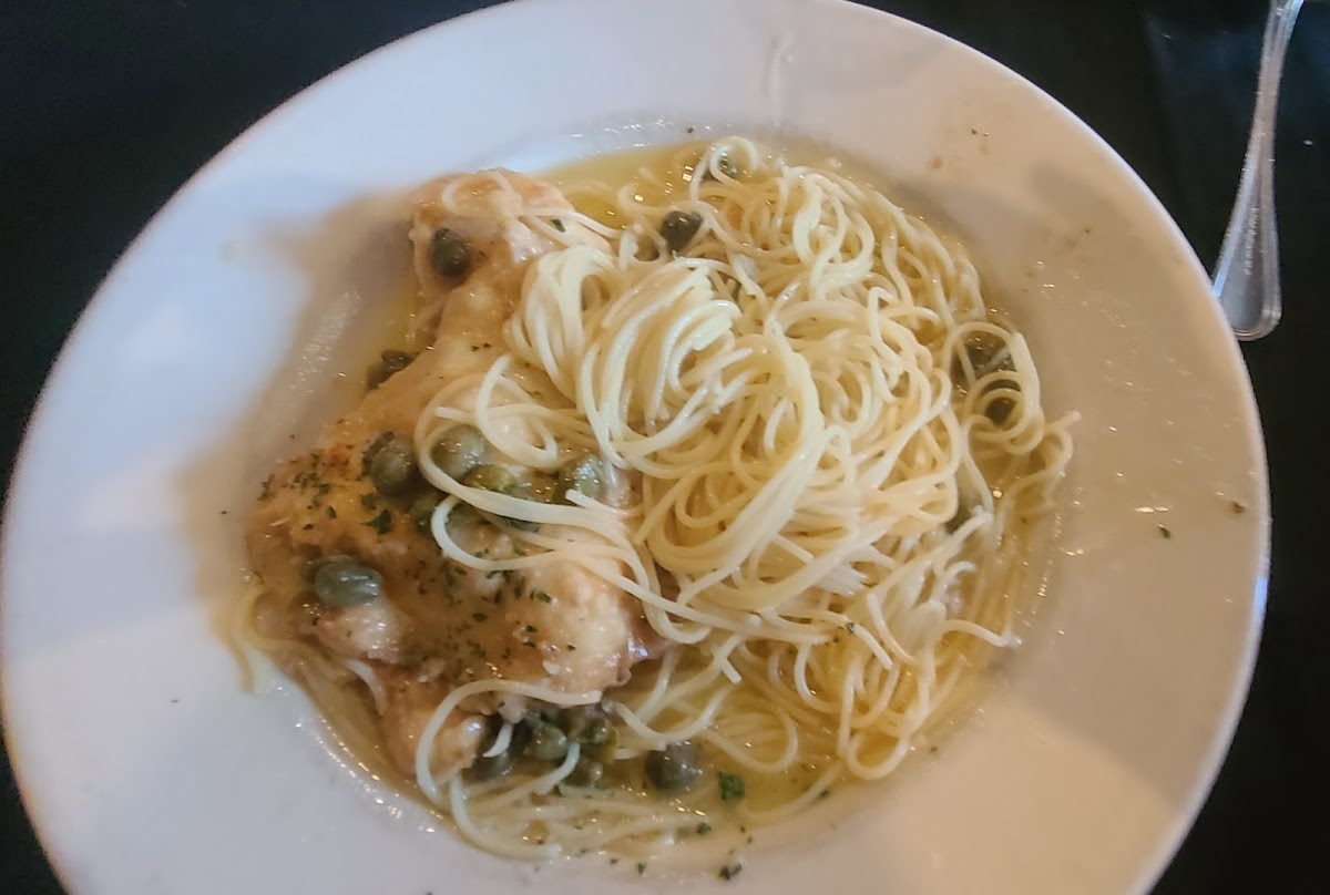 Amici's Italian Restaurant & Pizzeria - Photo 8