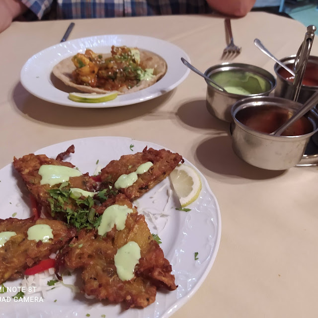 Onion Bhaji and Prawn Puri and Chutney