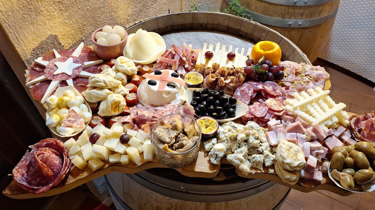 Enoteca La Cantinetta - Photo 2