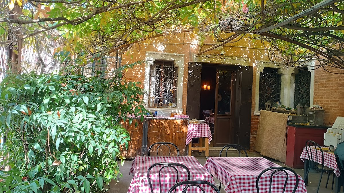 Trattoria alla Palazzina - Photo 2