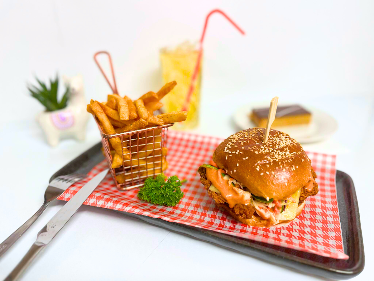 Chada Cafe & Restaurant Albury - Photo 9