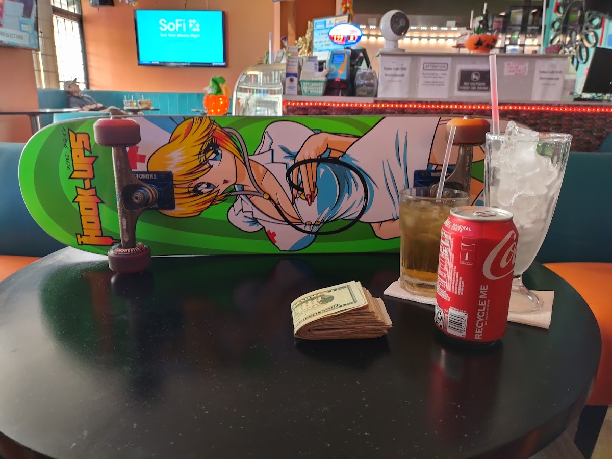 Venuz Cafe - Photo 4