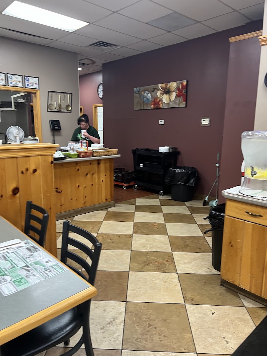 Mac's Route Cafe - Photo 2