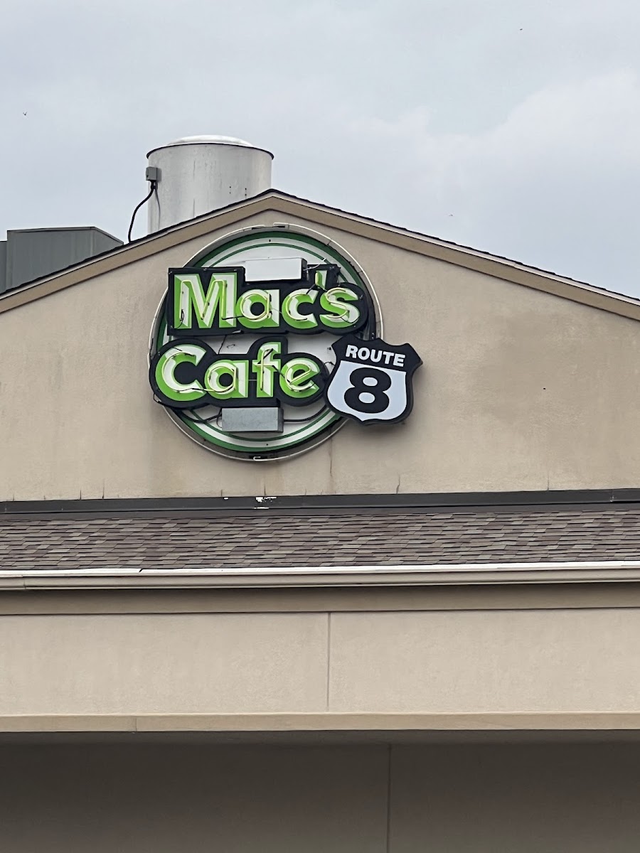 Mac's Route Cafe - Photo 6