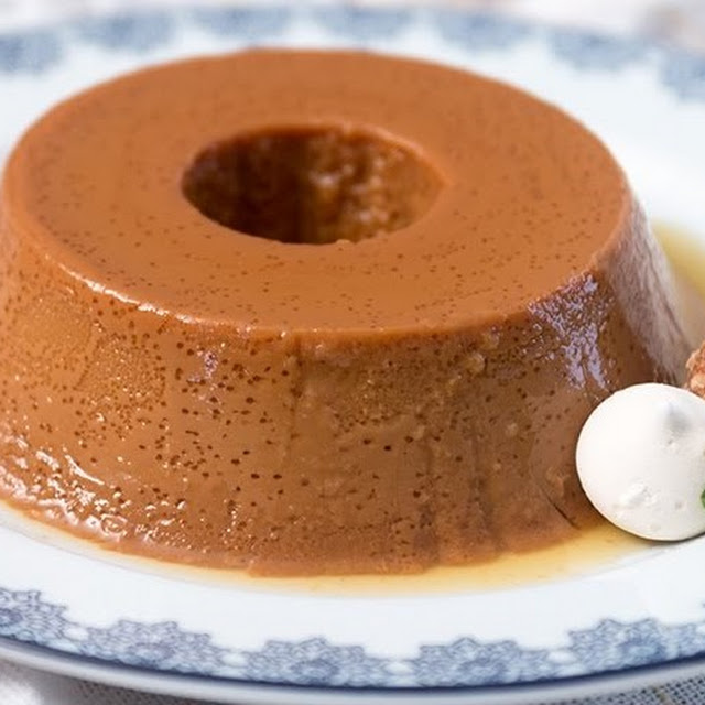 Pudim de Doce de Leite Com Coco Médio