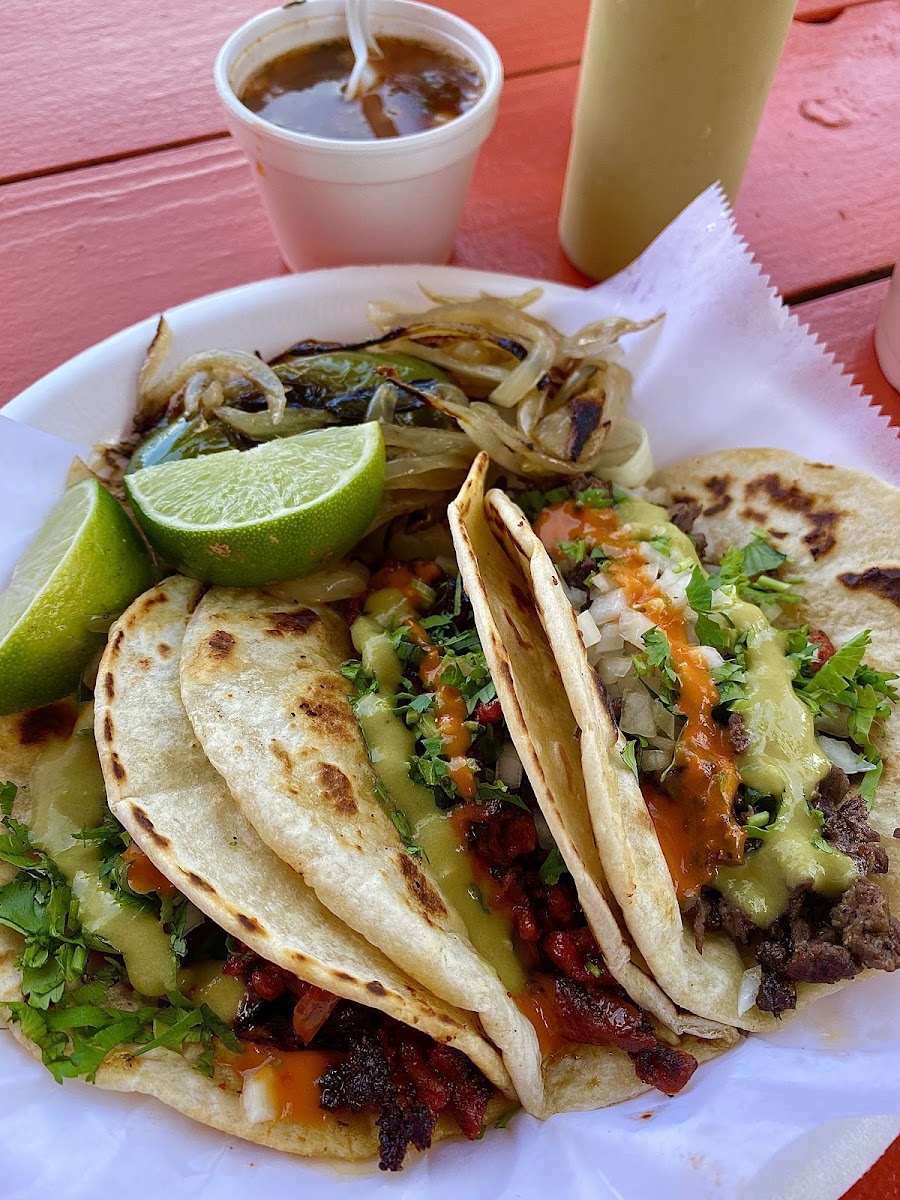 Taqueria Cielo (Food Truck) - Photo 1