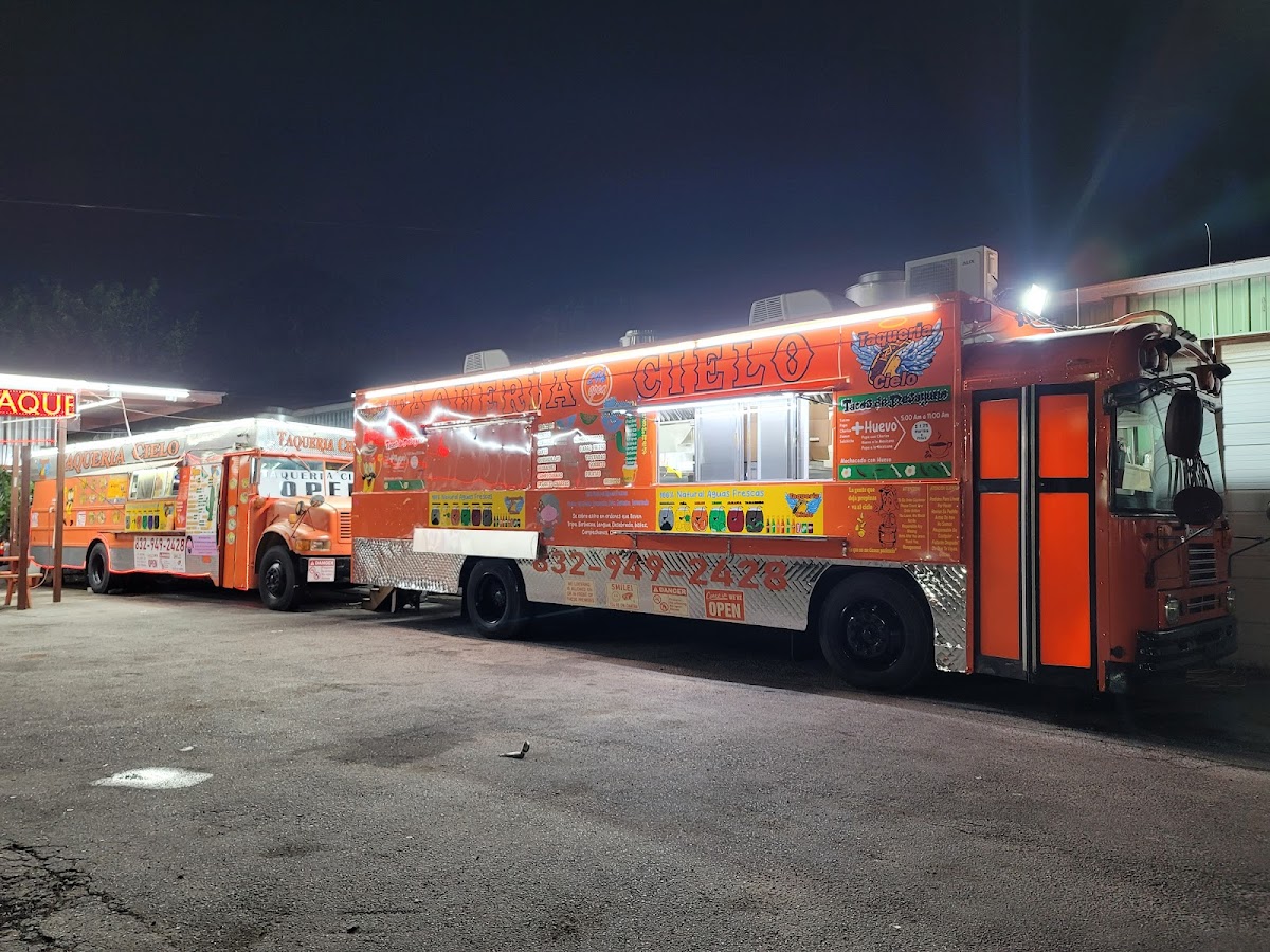 Taqueria Cielo (Food Truck) - Photo 4