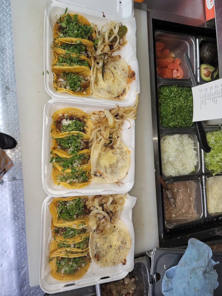 Taqueria Cielo (Food Truck) - Photo 7