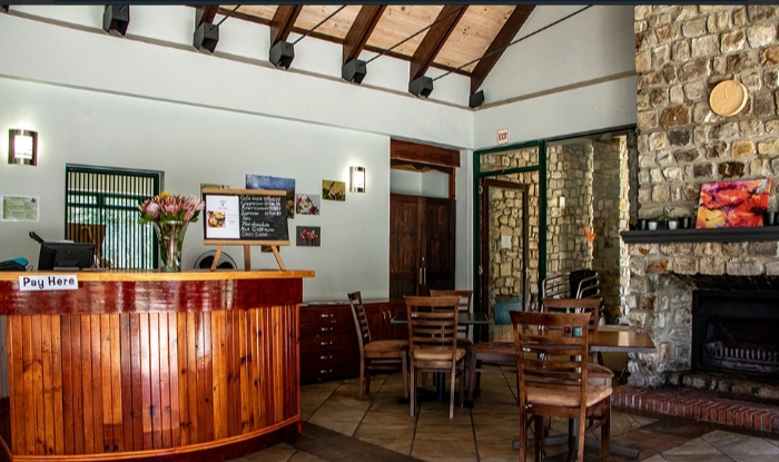 LM Garden Restaurant - Photo 9