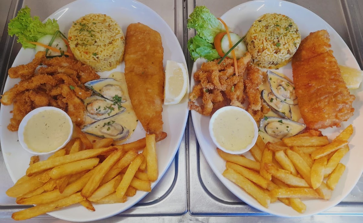 LM Garden Restaurant - Photo 7