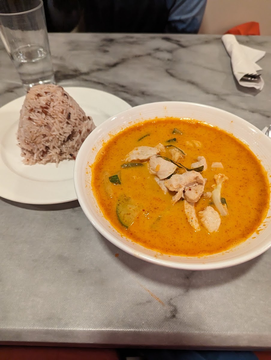 Thai LumLum Restaurant - Photo 9