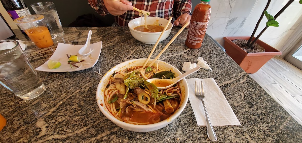 Pho Bowl - Photo 1