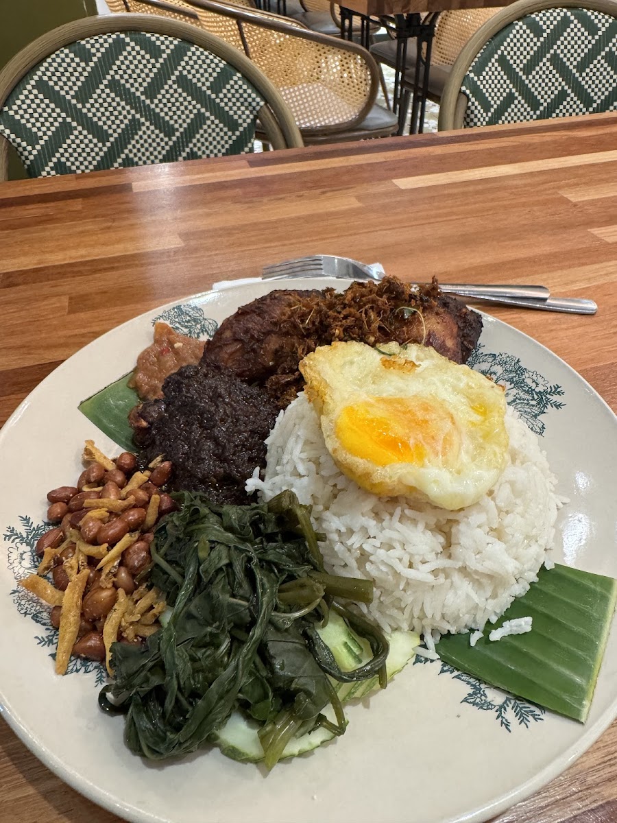 Beranda Lemak & Salai - Photo 9