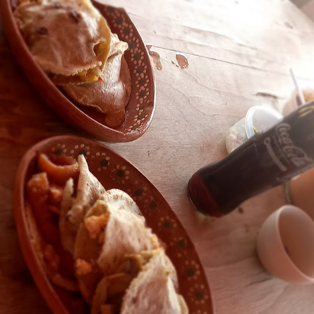 Gorditas de Guisado