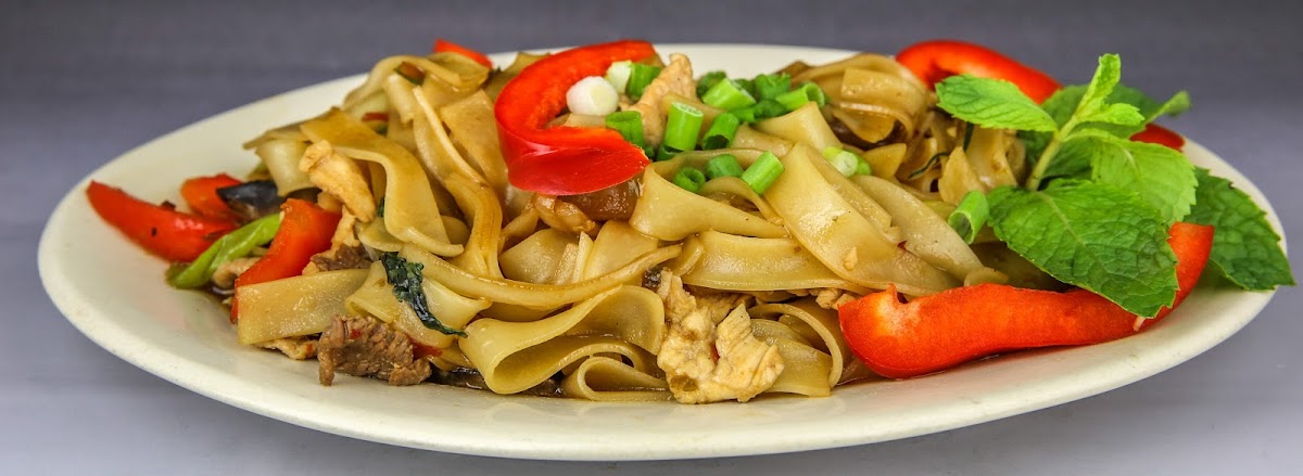 Thai Thai Cafe - Photo 1